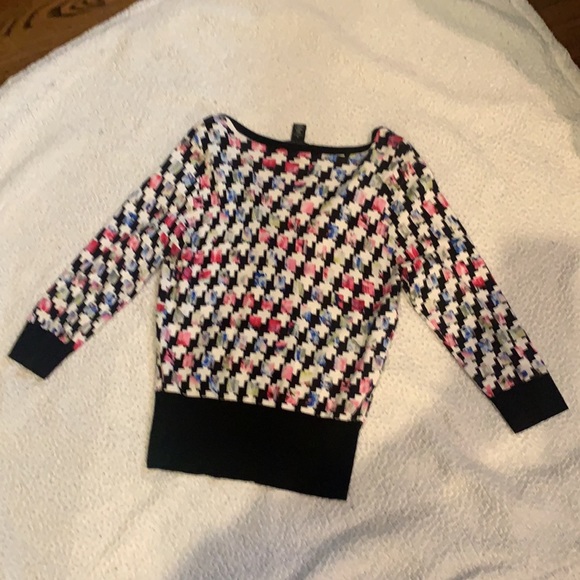 Whitehouse Black Market cardigan. Size Medium but more like a small. NWOT - Picture 2 of 9